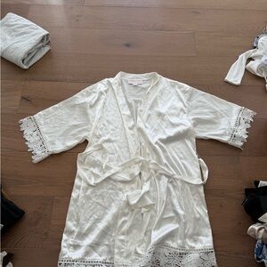 Birdy Grey white Satin Robe